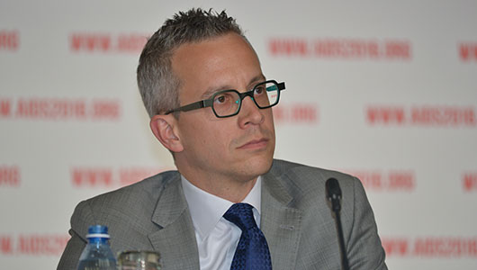 Jared Baeten, en su intervención en AIDS 2016. Foto: Jan Brittenson, hivandhepatitis.com 